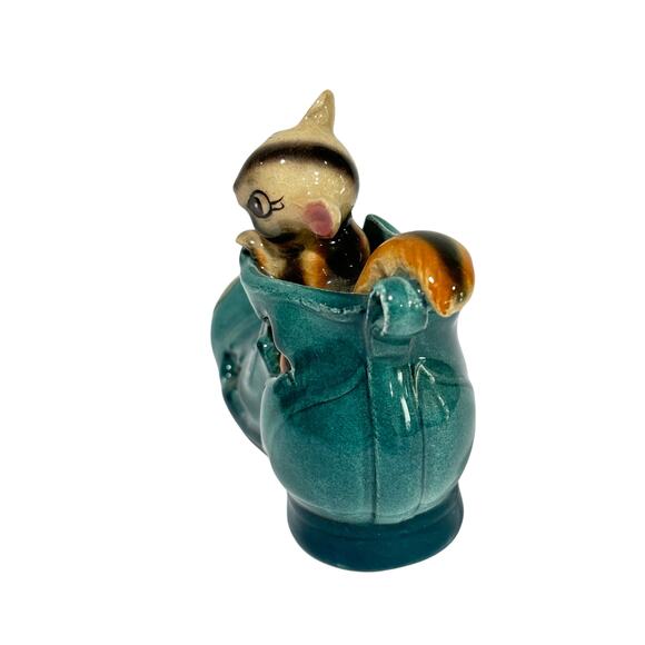 Vintage novelty figurine collectible chipmunk in boot figure porcelain souvenir - Picture 4 of 8